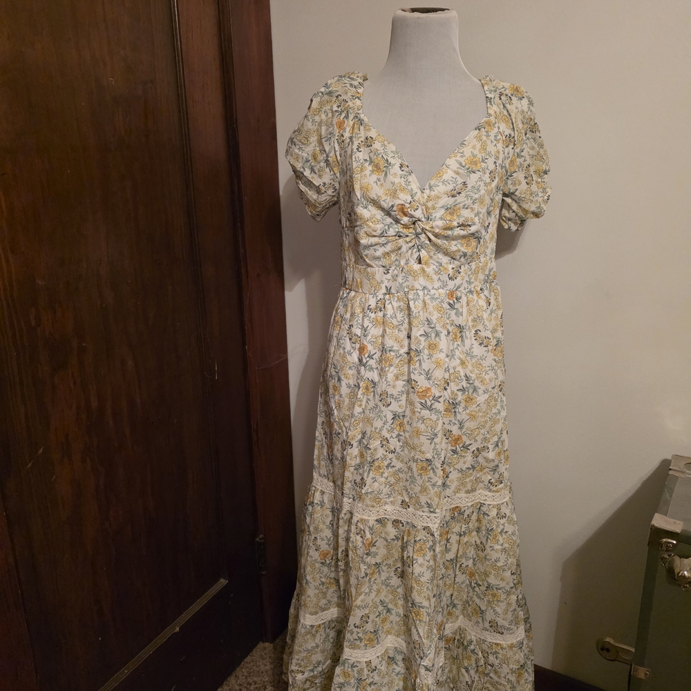 Japna Floral Tie-Front Maxi Dress in Yellow and Cream